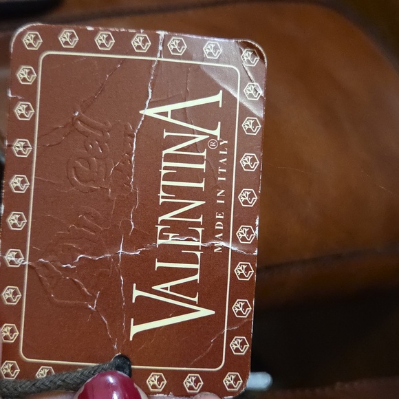 Valentina Rich Brown Leather Shoulder Bag - Picture 11 of 17